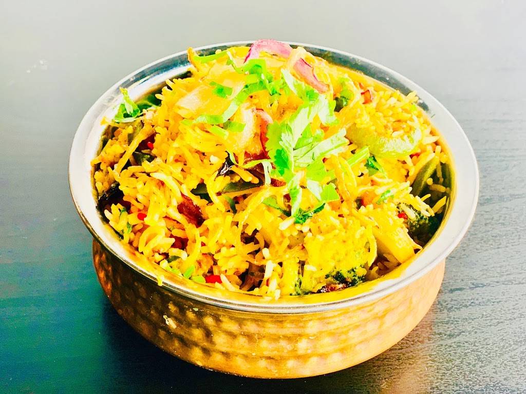 Carissa Restaurant and Bar | restaurant | 4182 W Broad St, Columbus, OH 43228, USA | 6147450505 OR +1 614-745-0505