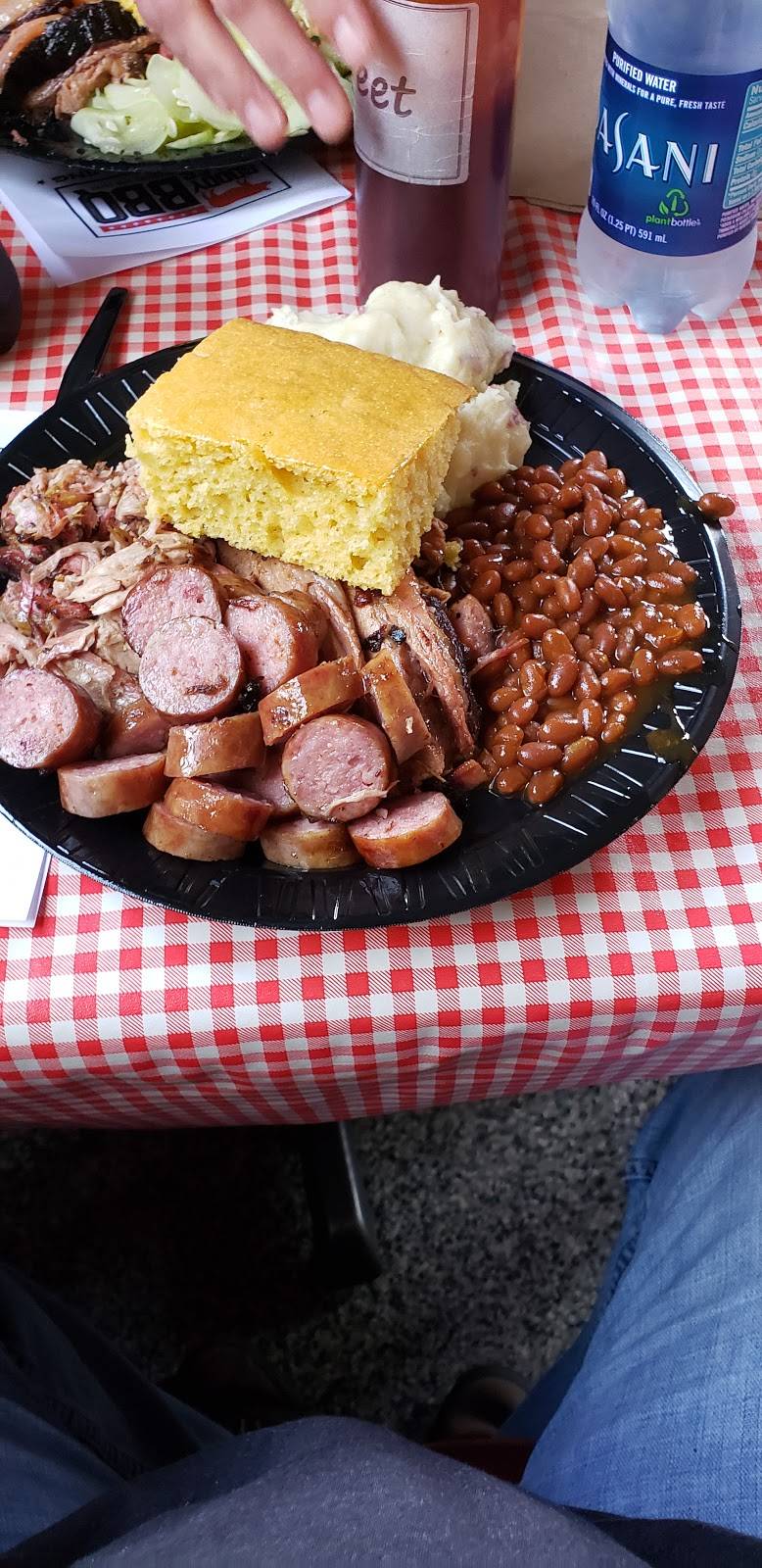 Goody Coles Smokehouse | restaurant | 374 NH-125, Brentwood, NH 03833, USA | 6036798898 OR +1 603-679-8898