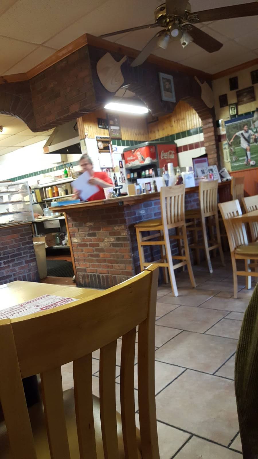 Home Town Pizza | restaurant | 47 Waterbury Rd, Prospect, CT 06712, USA | 2037585188 OR +1 203-758-5188