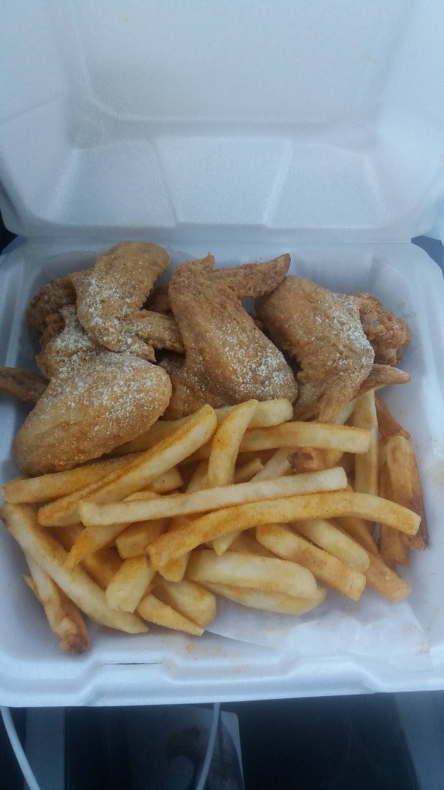 Eddys Chicken and Waffles | restaurant | 3252 Noe Bixby Rd, Columbus, OH 43232, USA | 6148297770 OR +1 614-829-7770