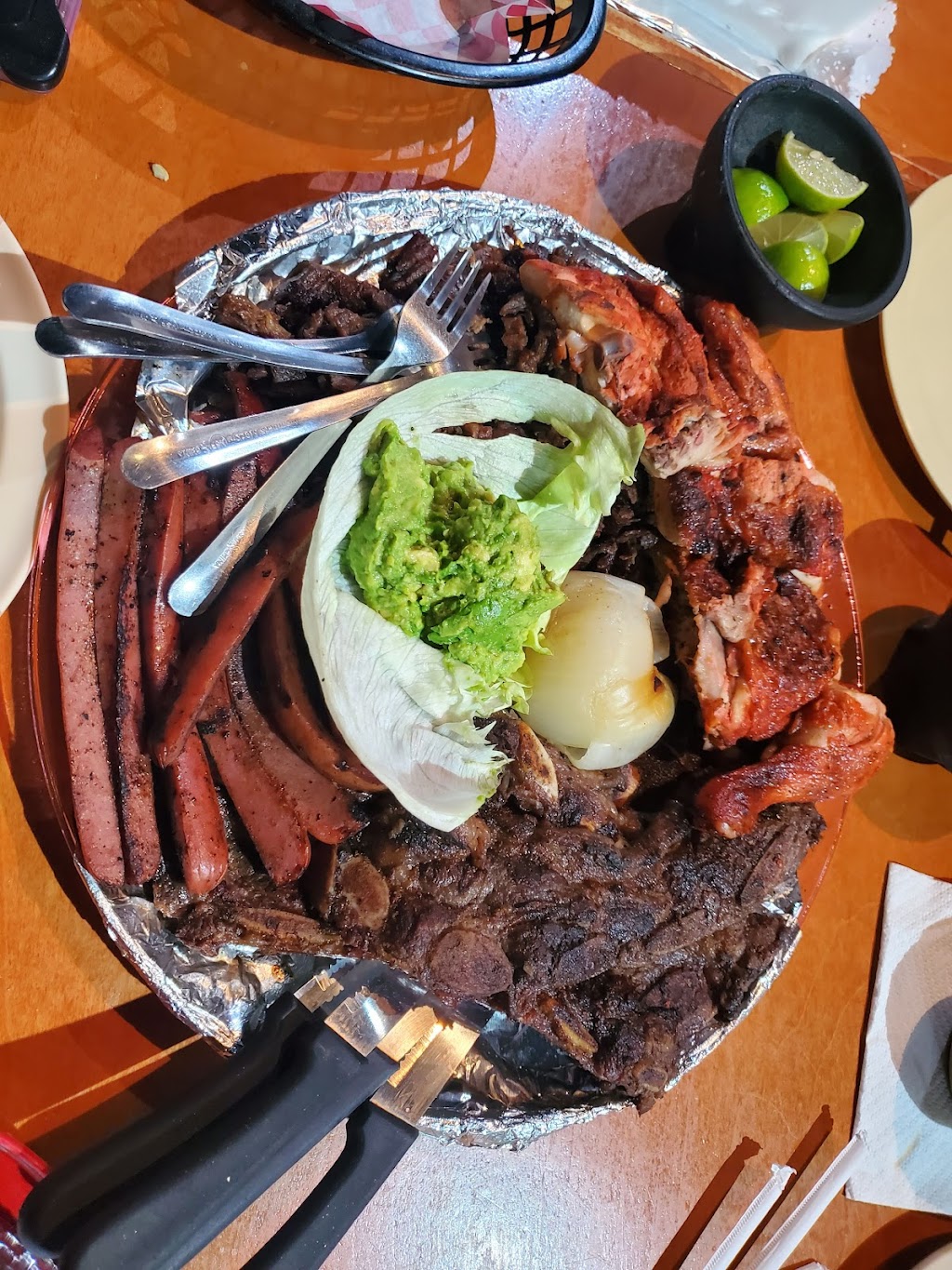 Kikis Restaurant | restaurant | 1100 S Jackson Rd, McAllen, TX 78503, USA | 9566310277 OR +1 956-631-0277