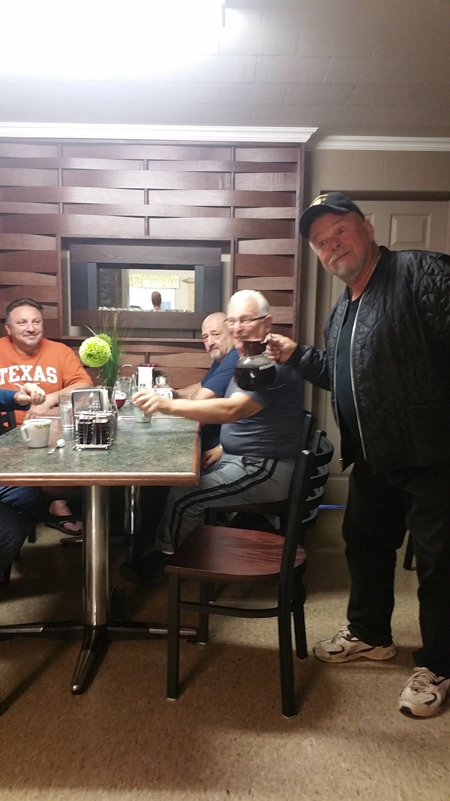 Specks Restaurant | restaurant | 266 Bathurst St, Amherstburg, ON N9V 1Y9, Canada | 5197367619 OR +1 519-736-7619