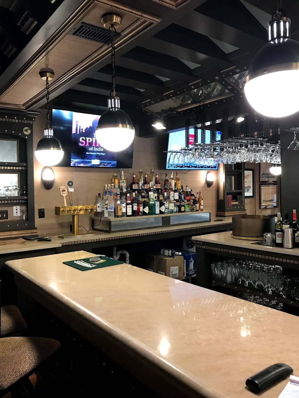 Peerces Landing | restaurant | 12460 Dulaney Valley Rd, Phoenix, MD 21131, USA | 4102521033 OR +1 410-252-1033