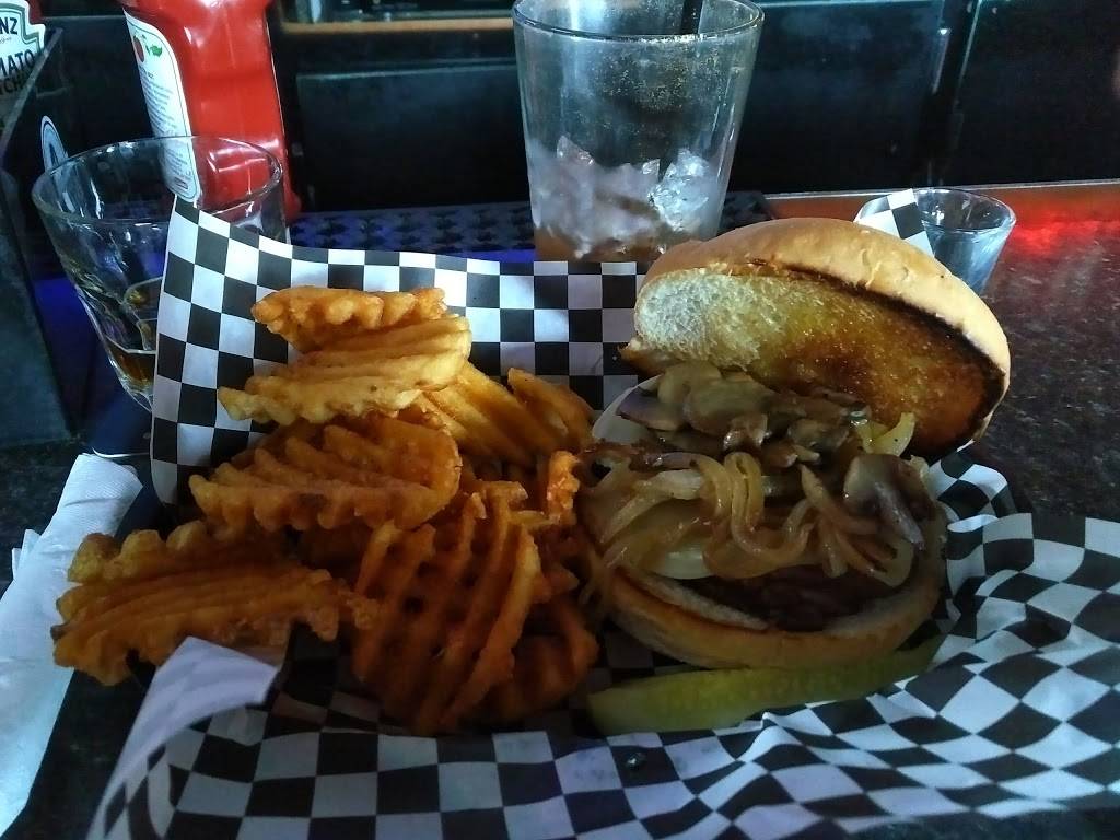 Sportz Pub and Grill | restaurant | N80W13003 W Fond Du Lac Ave, Menomonee Falls, WI 53051, USA | 2622534002 OR +1 262-253-4002