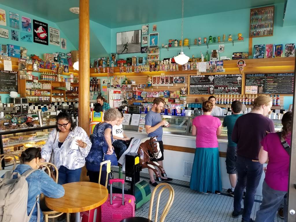 Toy Boat Dessert Cafe | meal takeaway | 401 Clement St, San Francisco, CA 94118, USA | 4157517505 OR +1 415-751-7505