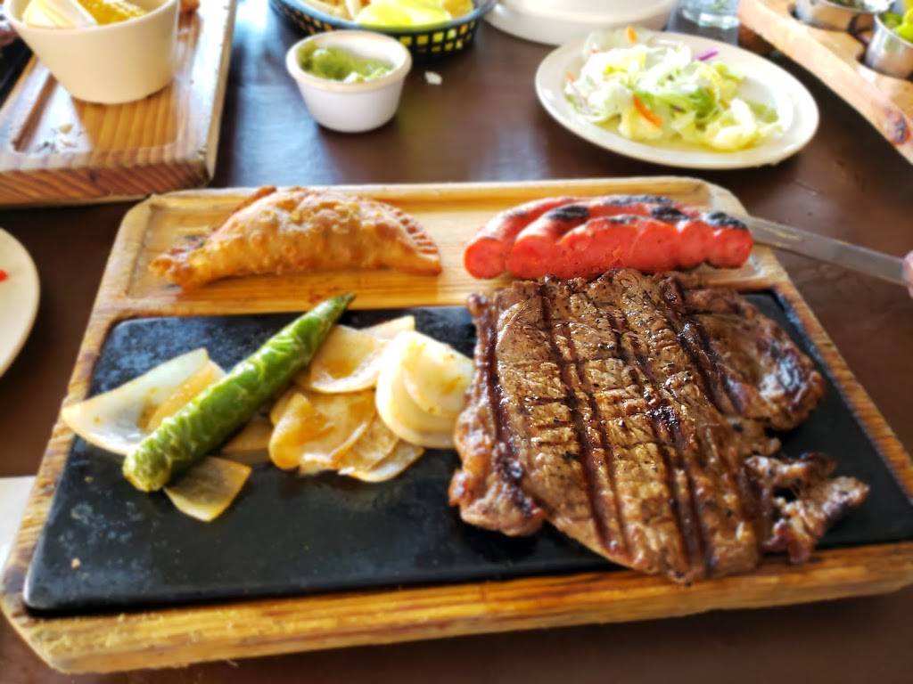Las Tablas | restaurant | Paseo del Río 6617, Río Tijuana 3a. Etapa, Rio Tijuana 3ra Etapa, 22226 Tijuana, B.C., Mexico | 016642087487 OR +52 664 208 7487