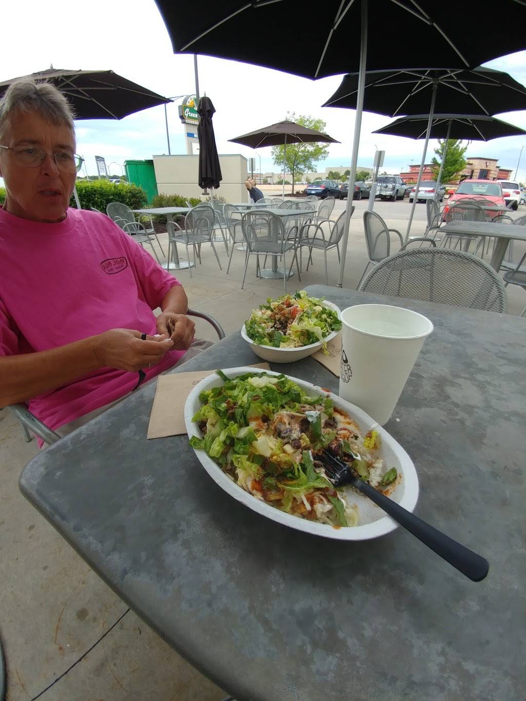 Chipotle Mexican Grill | restaurant | 535 S Rock Rd, Wichita, KS 67207, USA | 3166510349 OR +1 316-651-0349