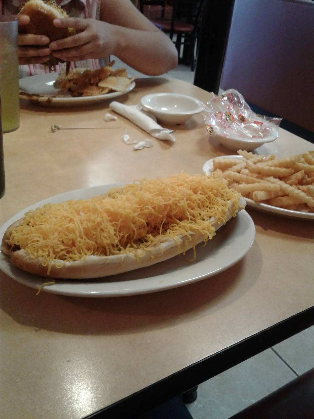 Gold Star Chili | restaurant | 221 S High St, Mt Orab, OH 45154, USA | 9374444387 OR +1 937-444-4387