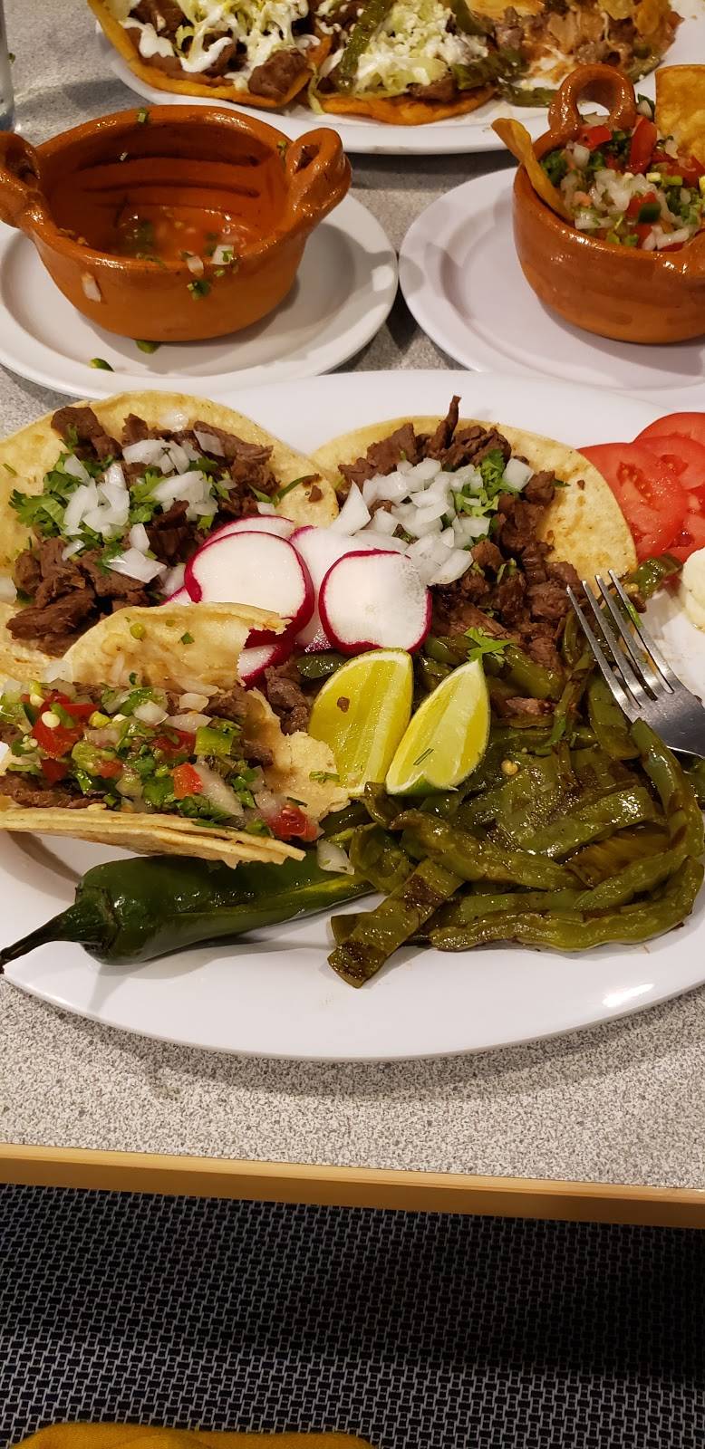 Philly Tacos | restaurant | 2011 Reed St, Philadelphia, PA 19146, USA | 2153341200 OR +1 215-334-1200