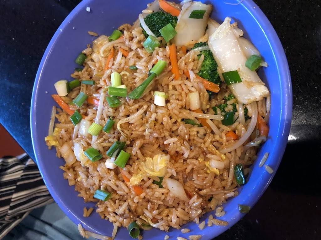 Wok Inn | restaurant | 10919 Culebra Rd #170, San Antonio, TX 78253, USA | 2106821688 OR +1 210-682-1688