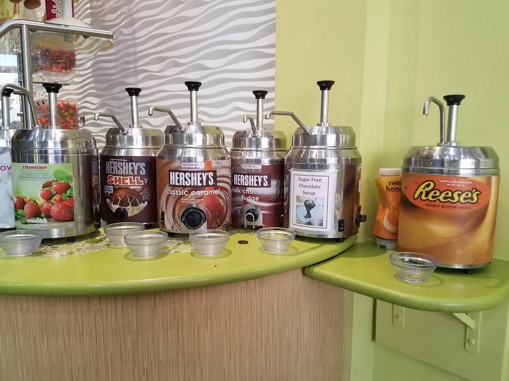 Menchies Frozen Yogurt Abingdon | bakery | 3473 Merchant Boulevard Ste F, Abingdon, MD 21009, USA | 4105695080 OR +1 410-569-5080