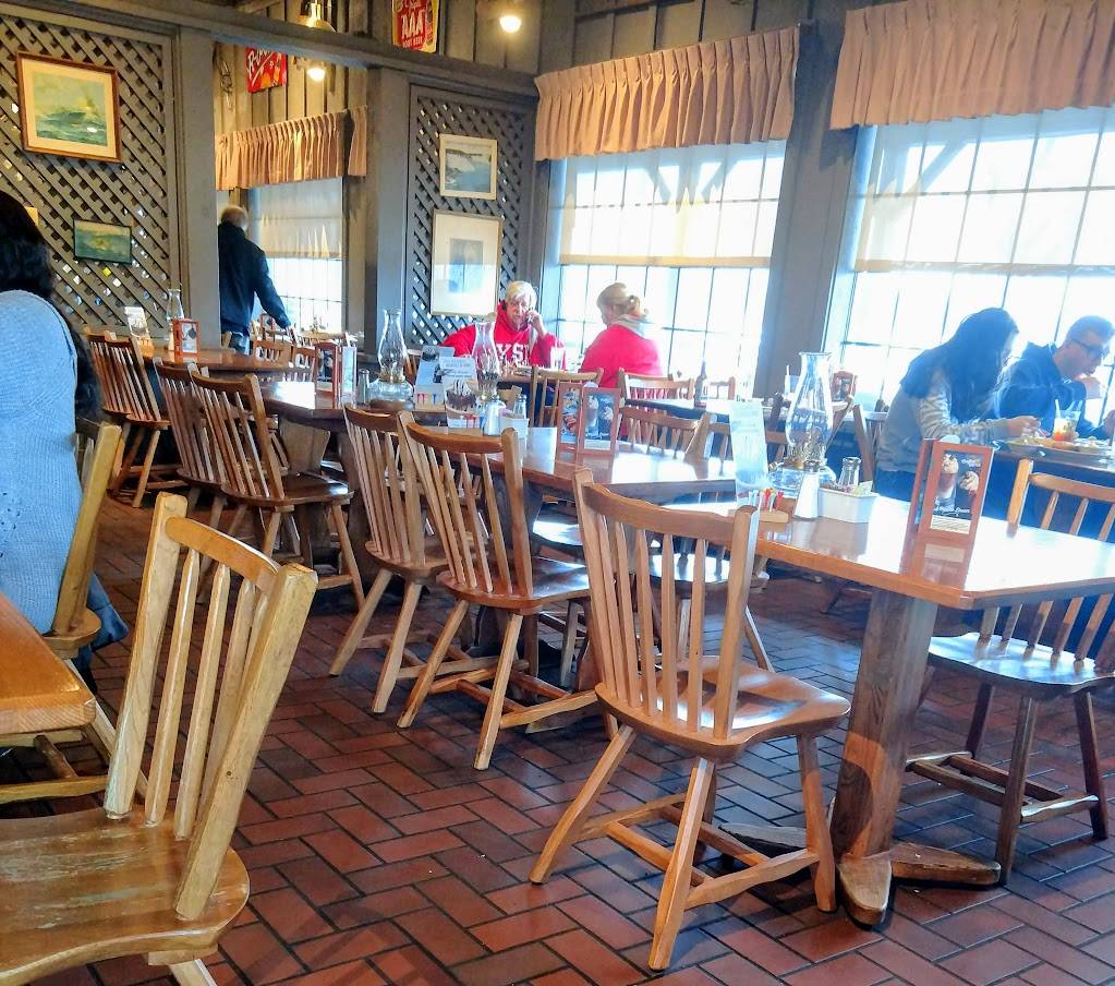 Cracker Barrel Old Country Store | restaurant | 5600 Patriot Blvd, Youngstown, OH 44515, USA | 3306527227 OR +1 330-652-7227