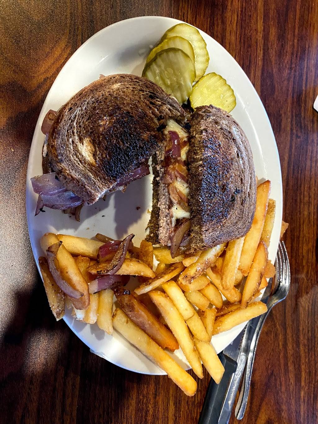 Spur of the Moment | restaurant | 8885 S Spruce Mountain Rd, Larkspur, CO 80118, USA | 3036812990 OR +1 303-681-2990