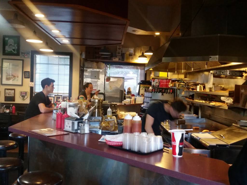 The Original Red Onion | restaurant | 2870 Pinole Valley Rd, Pinole, CA 94564, USA | 5107589462 OR +1 510-758-9462