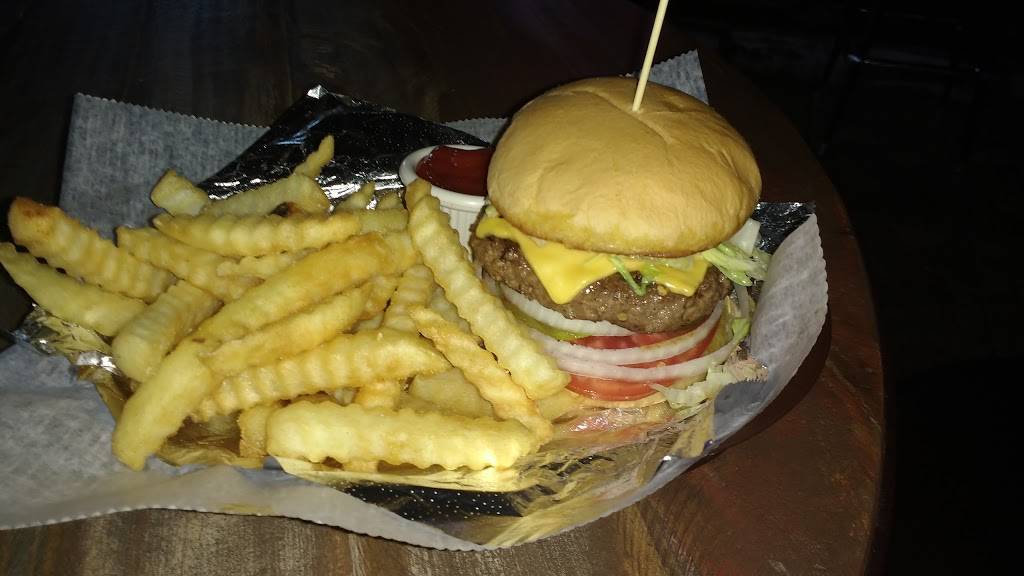 Hanks Mt Carmel Pub | restaurant | 4501 Mt Carmel Tobasco Rd, Cincinnati, OH 45244, USA | 5138435422 OR +1 513-843-5422