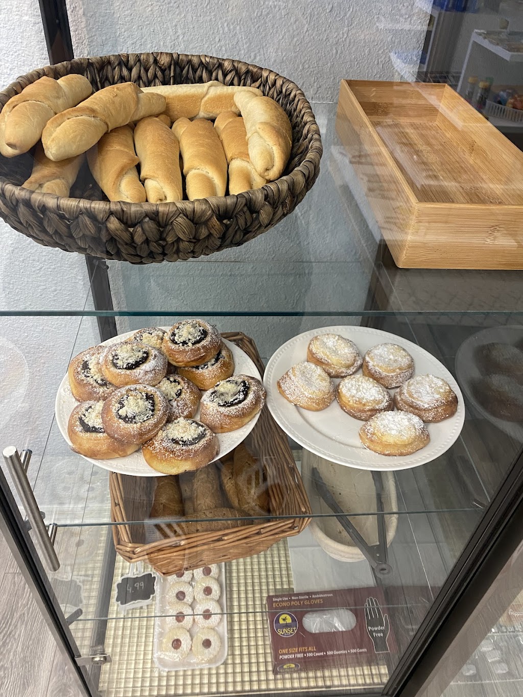 BOHEMIAN DELICIOUS | bakery | 999 Cattlemen Rd Suite C, Sarasota, FL 34232, USA | 9412277001 OR +1 941-227-7001