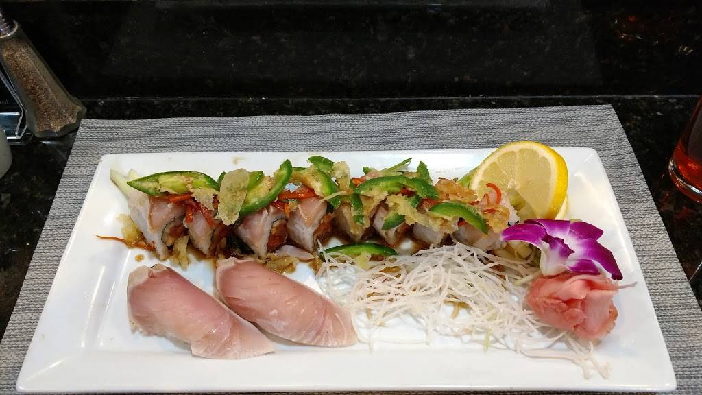 Uri Sushi & Grill | restaurant | 3322 E Fountain Blvd, Colorado Springs, CO 80910, USA | 7193944967 OR +1 719-394-4967