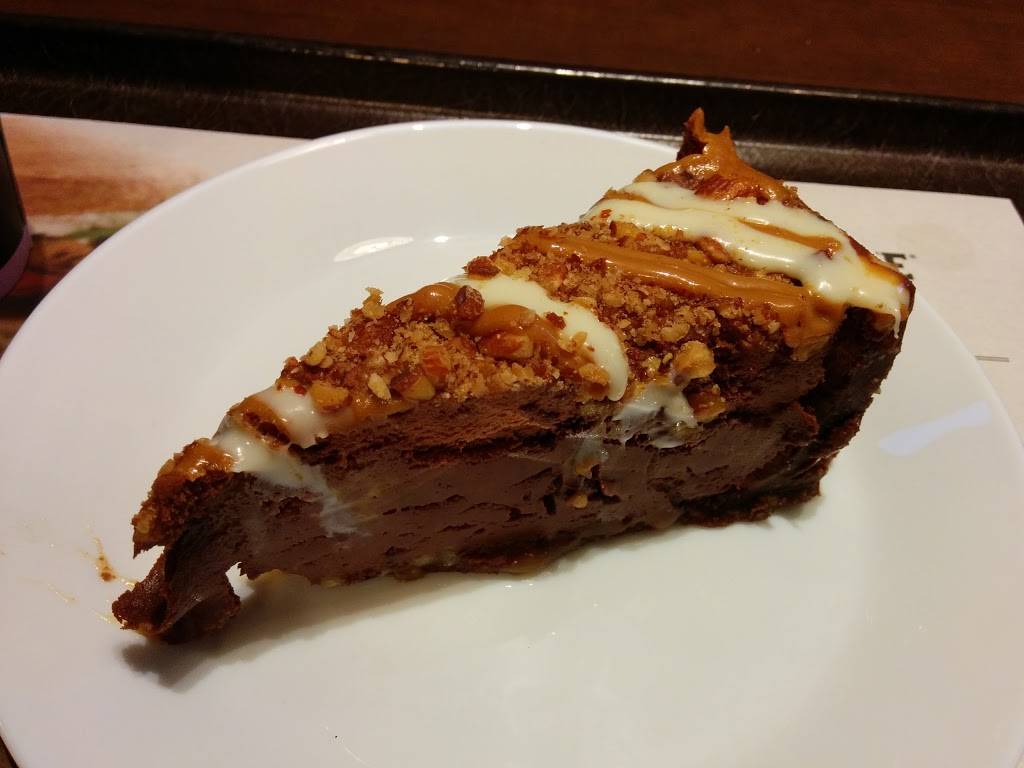 Café Van Houtte | cafe | 1695 Rue Des Cascades O, Saint-Hyacinthe, QC J2S 3H9, Canada | 4507737787 OR +1 450-773-7787