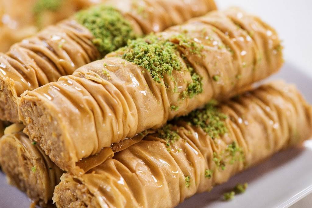 Amir | restaurant | 2800 Boulevard De La Pinière O #140, Terrebonne, QC J6X 0G4, Canada | 4503120114 OR +1 450-312-0114