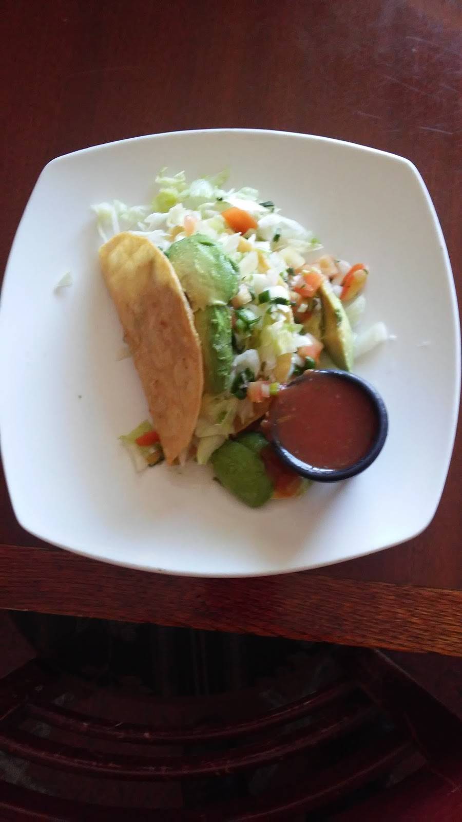 Carmelitas Restaurant | restaurant | 109 W Davis St, Conroe, TX 77301, USA | 9365393323 OR +1 936-539-3323