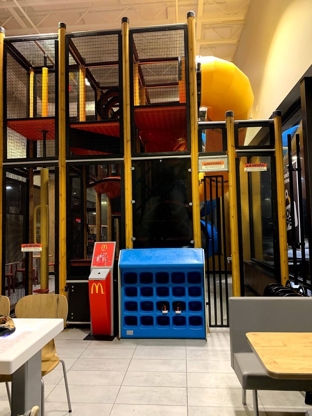 McDonalds | cafe | Outlot, 8148 E Southport Rd #3, Indianapolis, IN 46259, USA | 3178620854 OR +1 317-862-0854