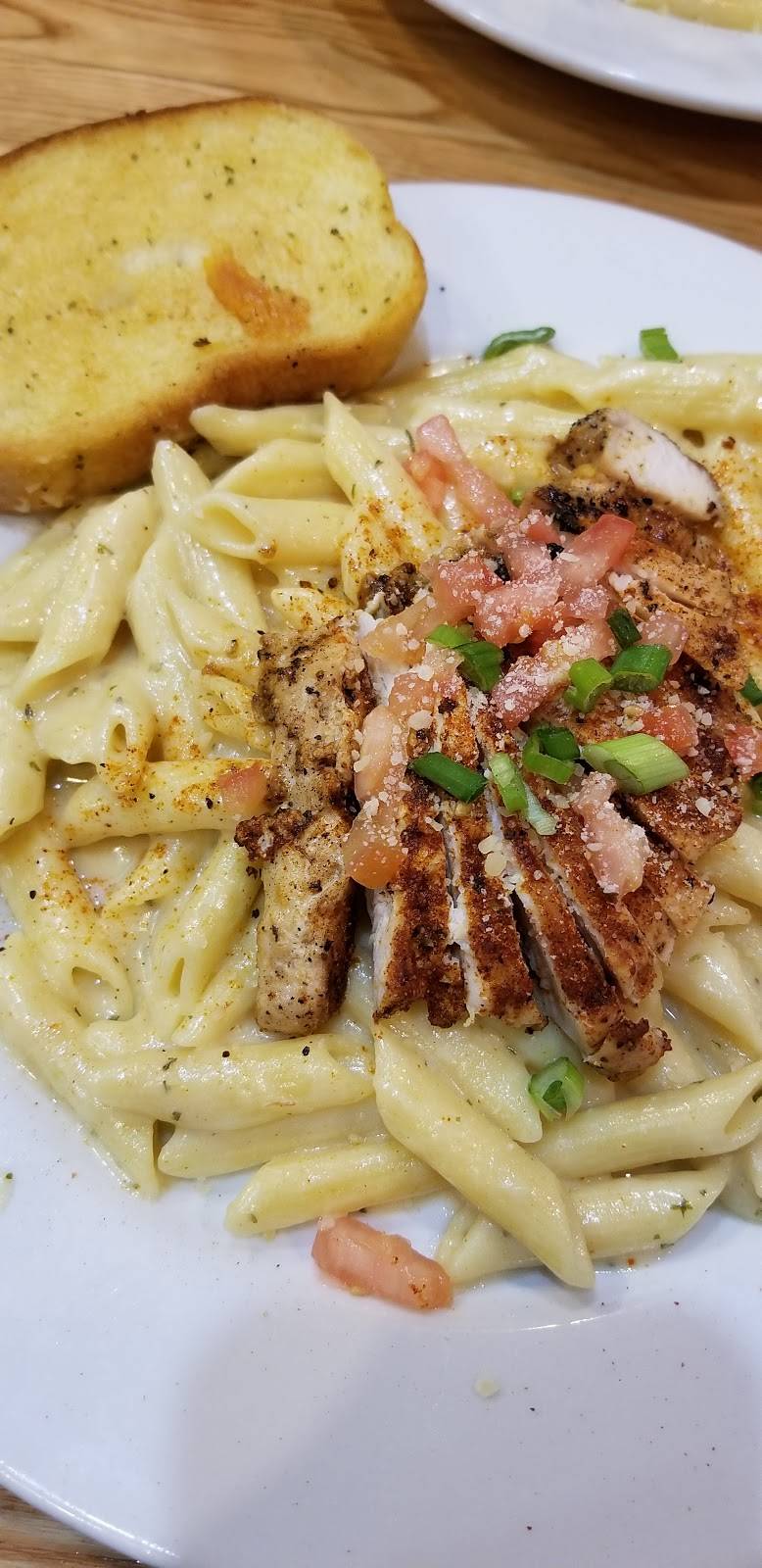 Chilis Grill & Bar | meal takeaway | 1281 US-31, Greenwood, IN 46142, USA | 3178816991 OR +1 317-881-6991