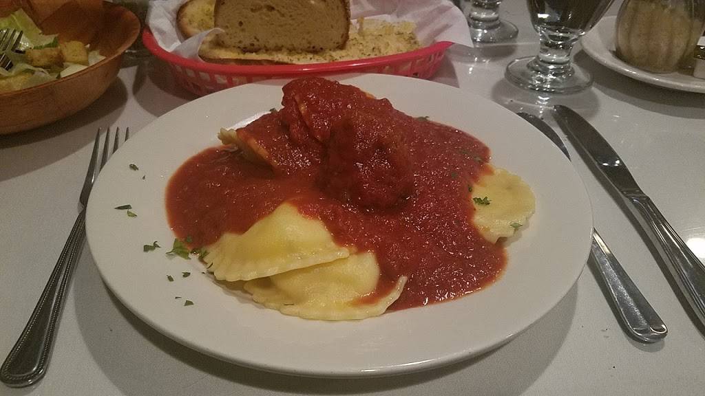 Onofrios | restaurant | 421 Neighborhood Rd, Mastic Beach, NY 11951, USA | 6313953332 OR +1 631-395-3332