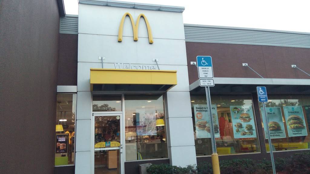 McDonalds | cafe | 1605 E Mitchell Hammock Rd, Oviedo, FL 32765, USA | 4079779086 OR +1 407-977-9086
