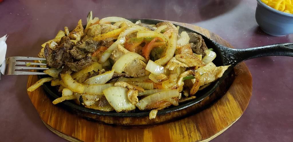 Los Dos Potrillos | restaurant | 401 TX-31, Chandler, TX 75758, USA | 9038496000 OR +1 903-849-6000