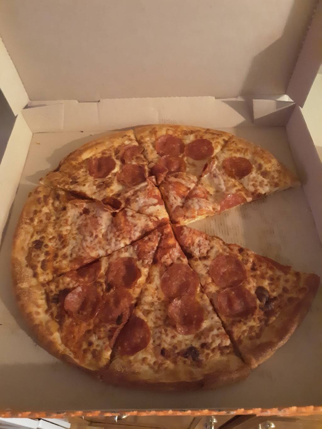 Little Caesars Pizza | meal takeaway | 430 U.S. 31 W Bypass, Bowling Green, KY 42101, USA | 2707466300 OR +1 270-746-6300