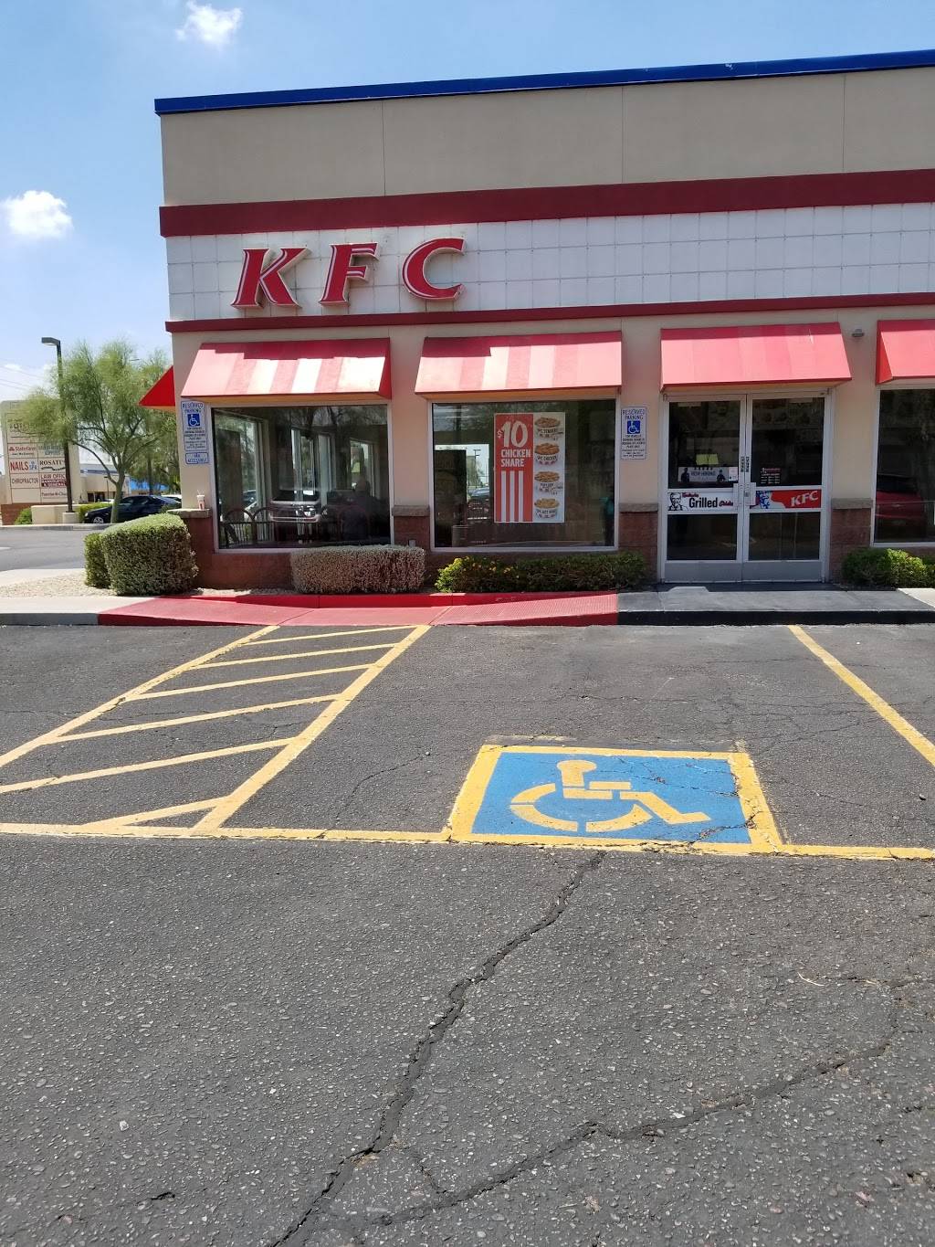 KFC | restaurant | 4050 E Bell Rd, Phoenix, AZ 85032, USA | 6024046498 OR +1 602-404-6498