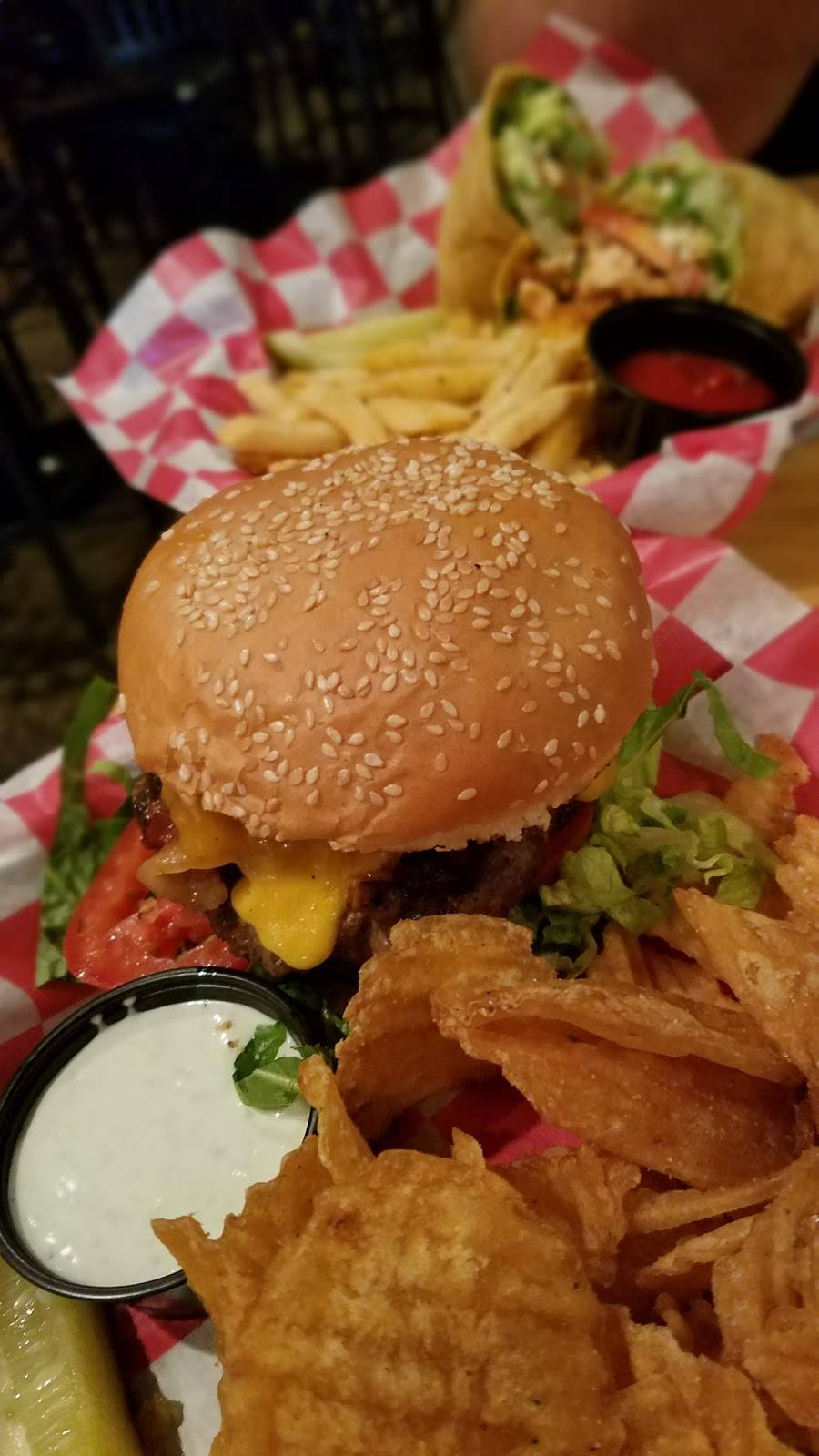 Seven Senses Food & Cheer | restaurant | 32 W Broad St, Cookeville, TN 38501, USA | 9315200077 OR +1 931-520-0077