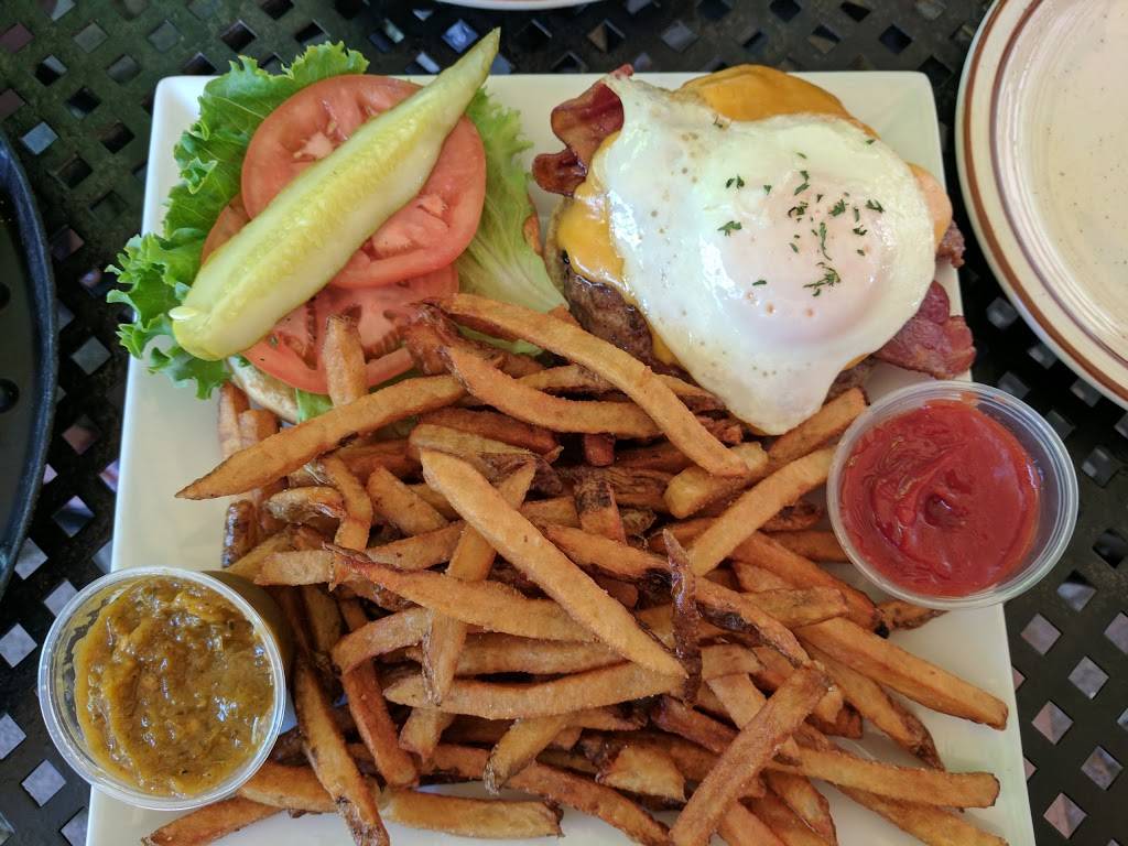 Beach Club Bistro | restaurant | 21939 Lakeshore Blvd, Cleveland, OH 44123, USA | 2167317499 OR +1 216-731-7499