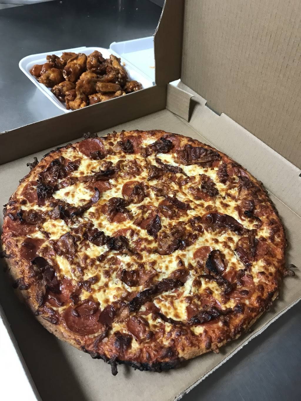 Petes Pizza | restaurant | 111 Lakeshore Rd, St. Catharines, ON L2N 2T6, Canada | 9056462222 OR +1 905-646-2222