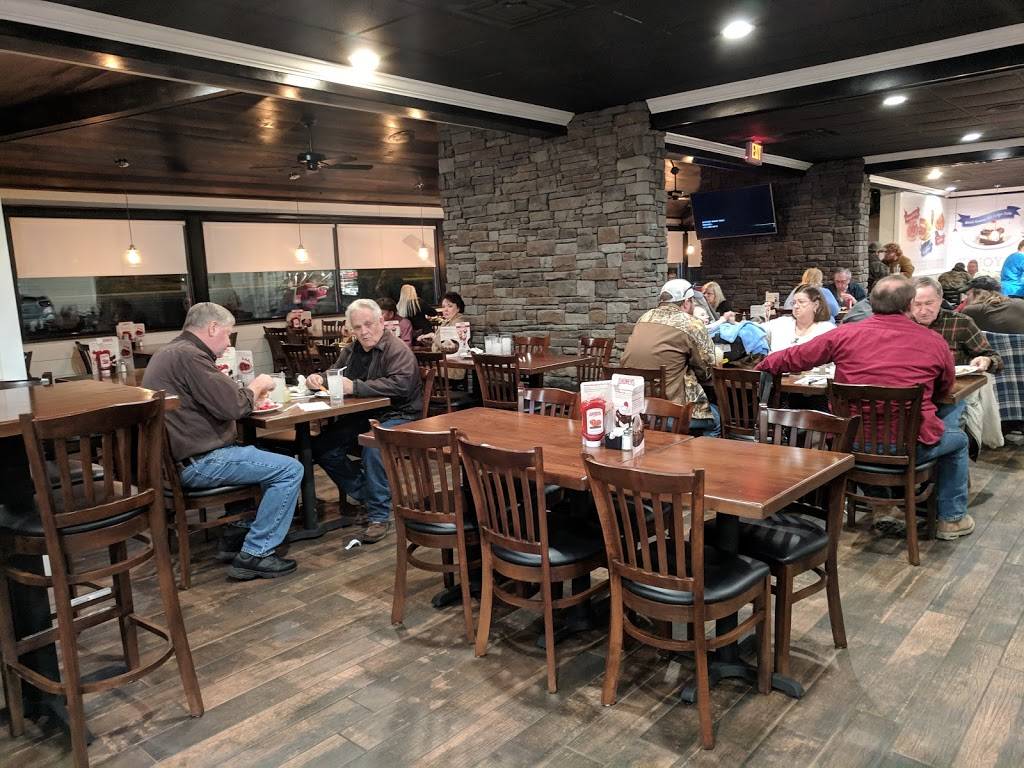 Shoneys - Oak Ridge | meal takeaway | 204 S Illinois Ave, Oak Ridge, TN 37830, USA | 8654831324 OR +1 865-483-1324