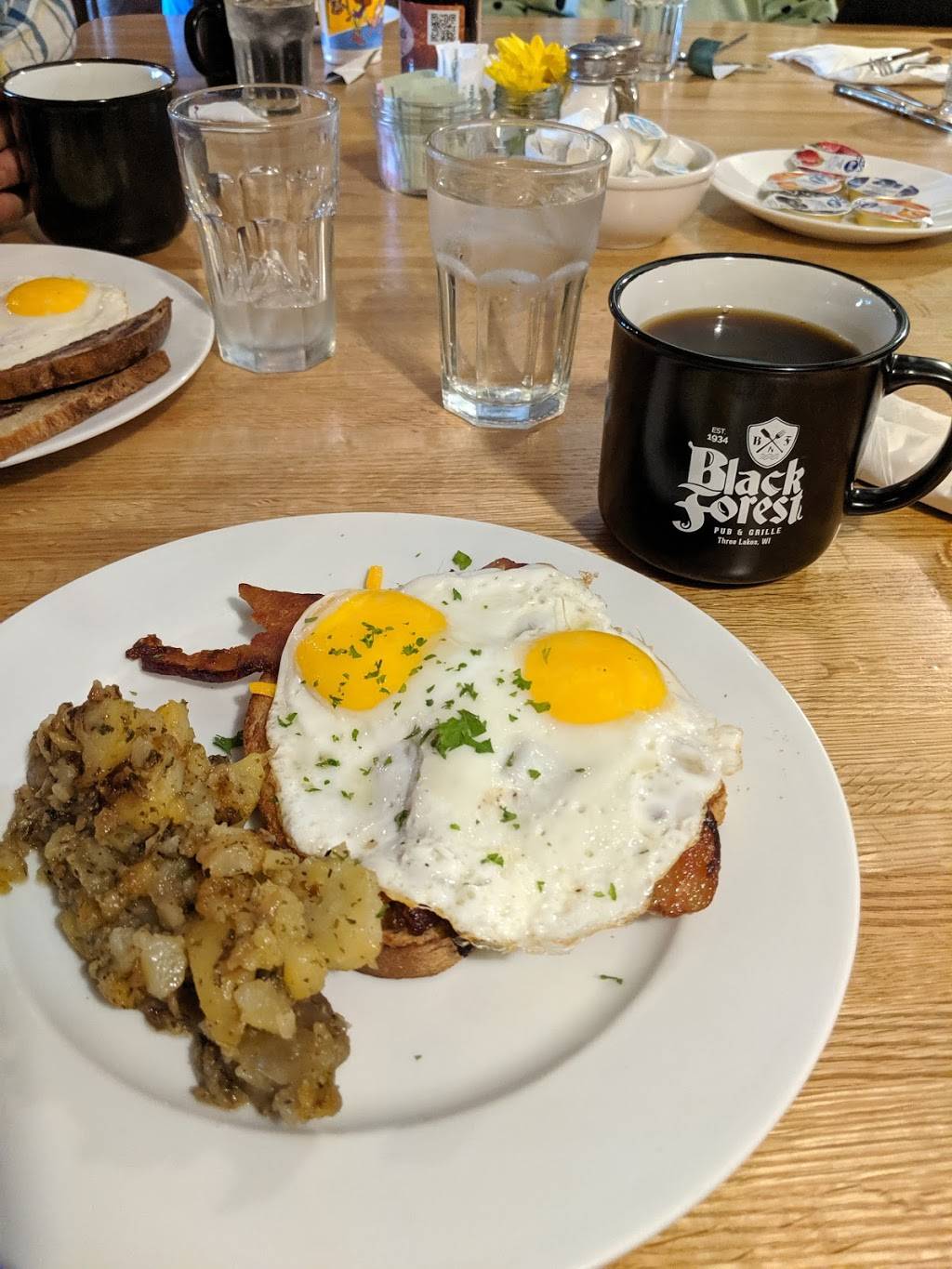 Black Forest Pub & Grille | restaurant | 1765 Superior St, Three Lakes, WI 54562, USA | 7155463400 OR +1 715-546-3400