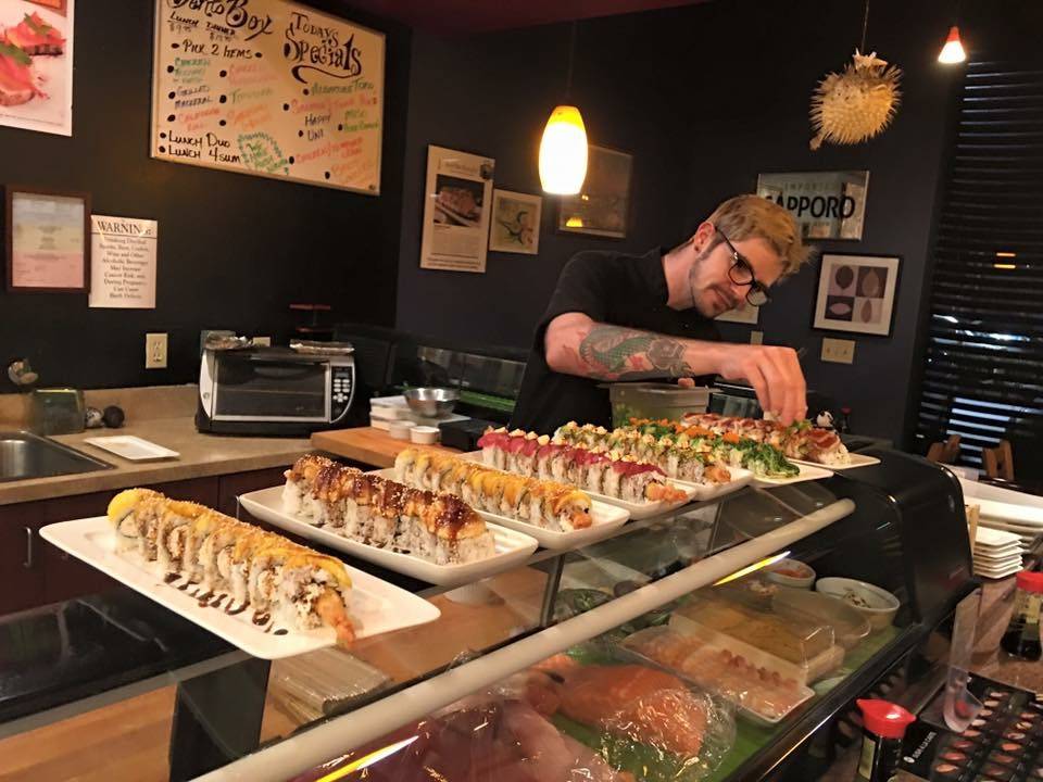 Suishin Sushi | restaurant | 194 Blue Ravine Rd, Folsom, CA 95630, USA | 9169858885 OR +1 916-985-8885