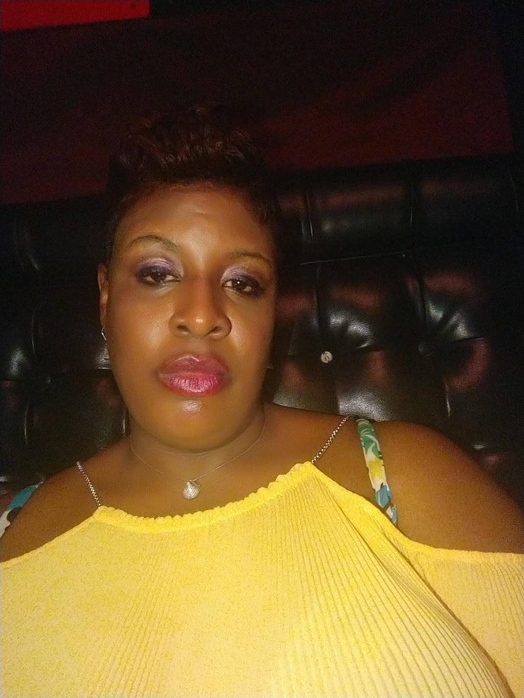 DSquared Bistro | restaurant | 2811 E Prairie Ave, St. Louis, MO 63113, USA | 3144058015 OR +1 314-405-8015