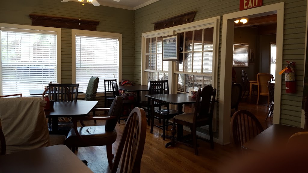 Rockwall Junk Co | restaurant | 206 N Fannin St, Rockwall, TX 75087, USA | 2146208079 OR +1 214-620-8079