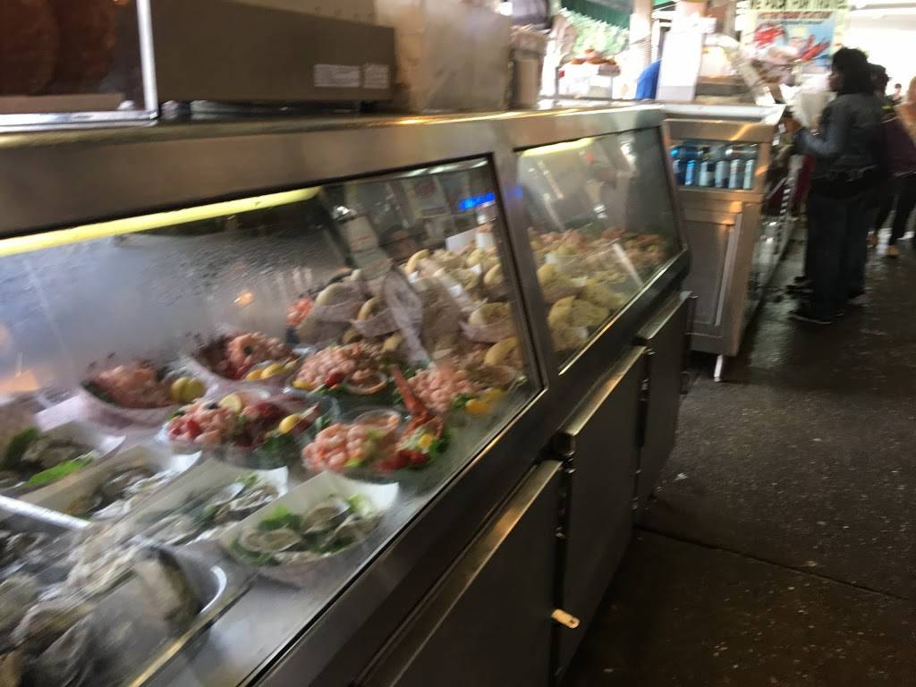 Guardinos | restaurant | 2801 Taylor St, San Francisco, CA 94133, USA | 4157753669 OR +1 415-775-3669