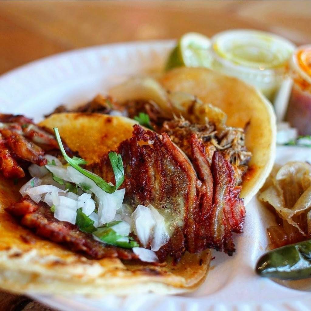 Trompo Taqueria & Burgers | restaurant | 2334 W Buckingham Rd #370, Garland, TX 75042, USA | 4699310786 OR +1 469-931-0786