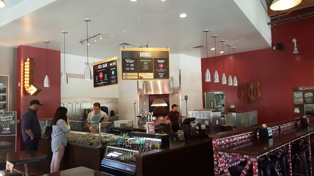 MOD Pizza | restaurant | 25910 The Old Rd Suite B1, Stevenson Ranch, CA 91381, USA | 6612881590 OR +1 661-288-1590