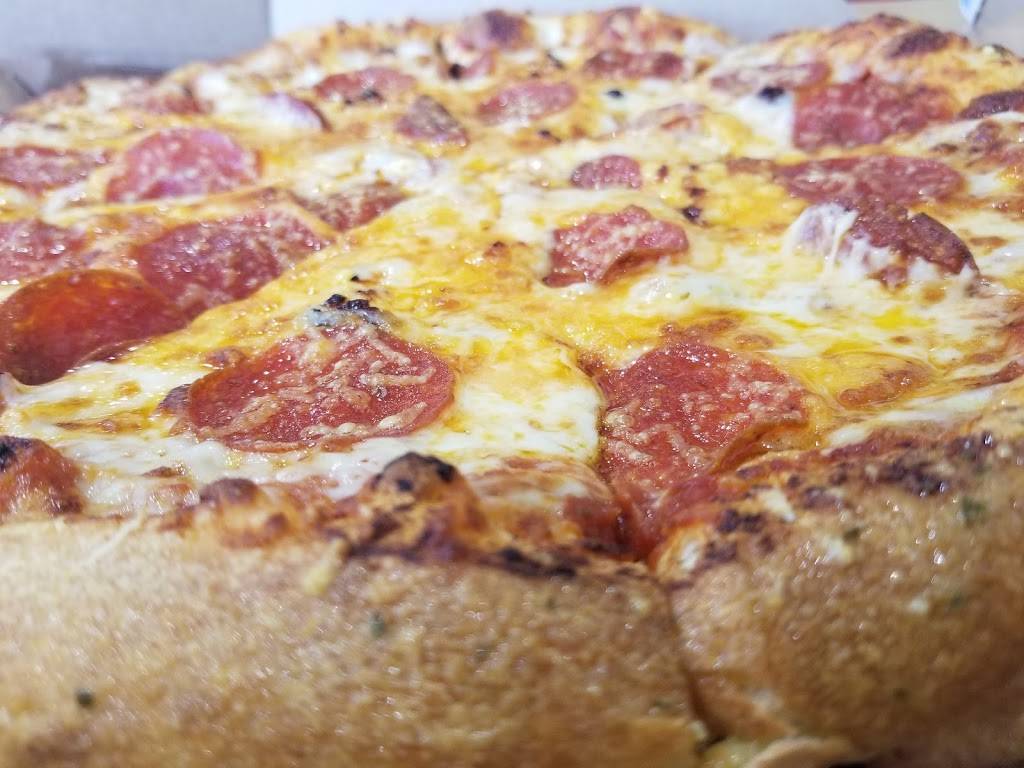 Dominos Pizza | meal delivery | 2107 MacArthur Dr, West Orange, TX 77630, USA | 4098835552 OR +1 409-883-5552