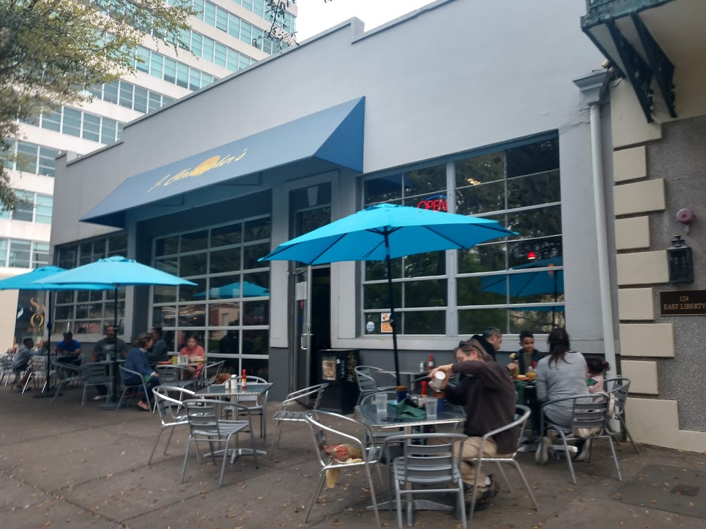 J. Christophers | restaurant | 122 E Liberty, Savannah, GA 31401, USA | 9122367494 OR +1 912-236-7494