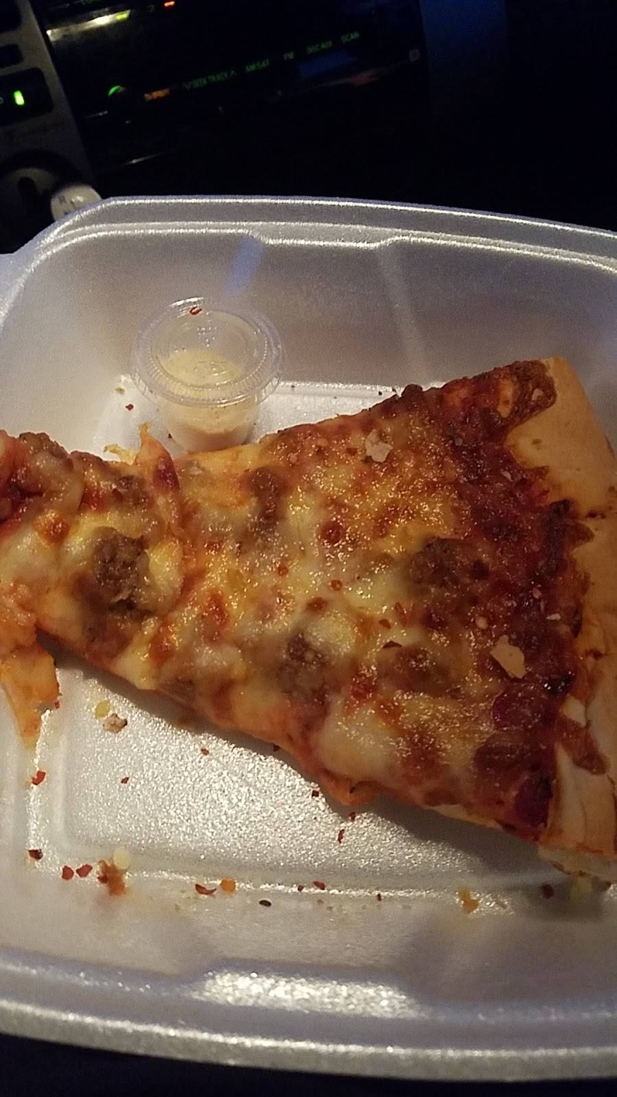 Dannys Italian Pizza & Beef | restaurant | 9123 Ogden Ave, Brookfield, IL 60513, USA | 7083877730 OR +1 708-387-7730