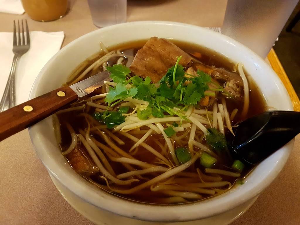 Pho House | restaurant | 1790 Massachusetts Ave, Cambridge, MA 02140, USA | 6175478888 OR +1 617-547-8888