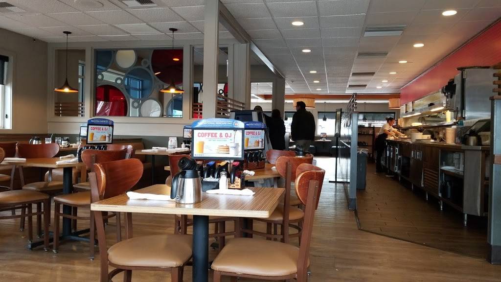 IHOP | restaurant | 11613 Bandera Rd, San Antonio, TX 78250, USA | 2105439154 OR +1 210-543-9154