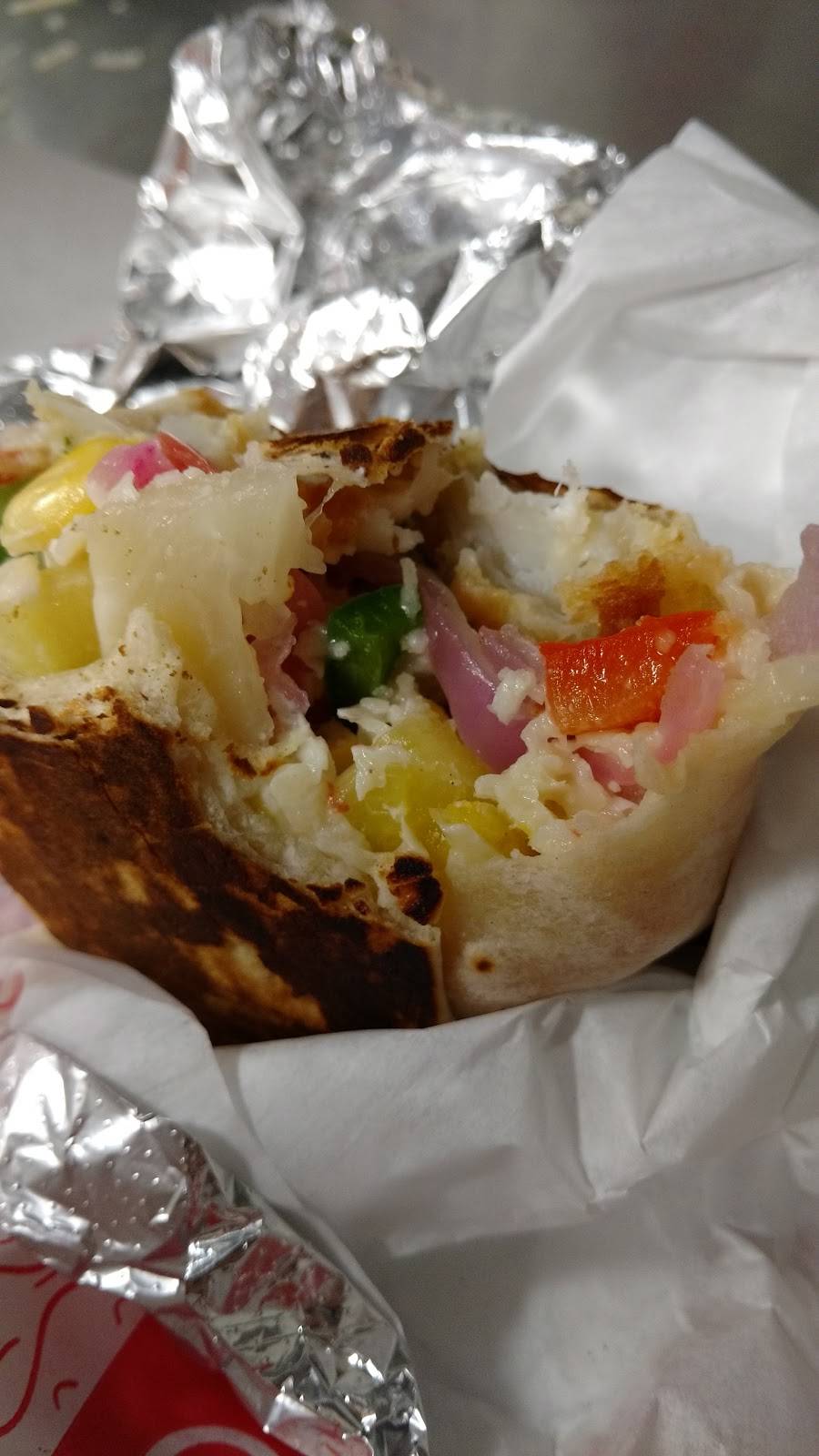 Quesada Burritos & Tacos | restaurant | 3680 Chemin de la Côte-Sainte-Catherine, Montréal, QC H3T 1E1, Canada | 5145643680 OR +1 514-564-3680