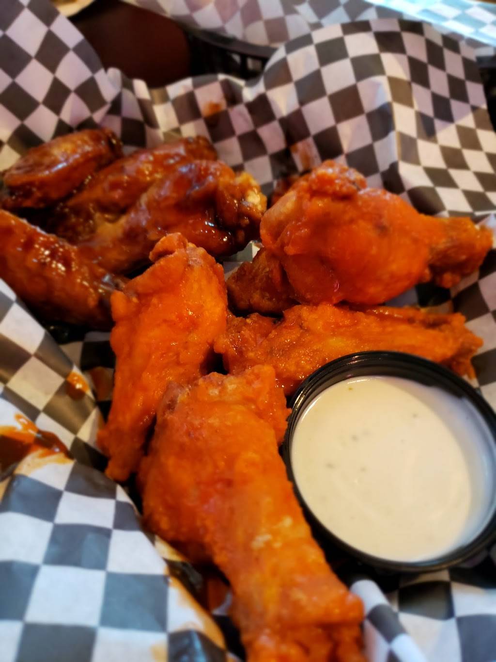 Jonseys"s Pub & Grill | restaurant | 5919 Hoover Rd, Grove City, OH 43123, USA | 6148011055 OR +1 614-801-1055