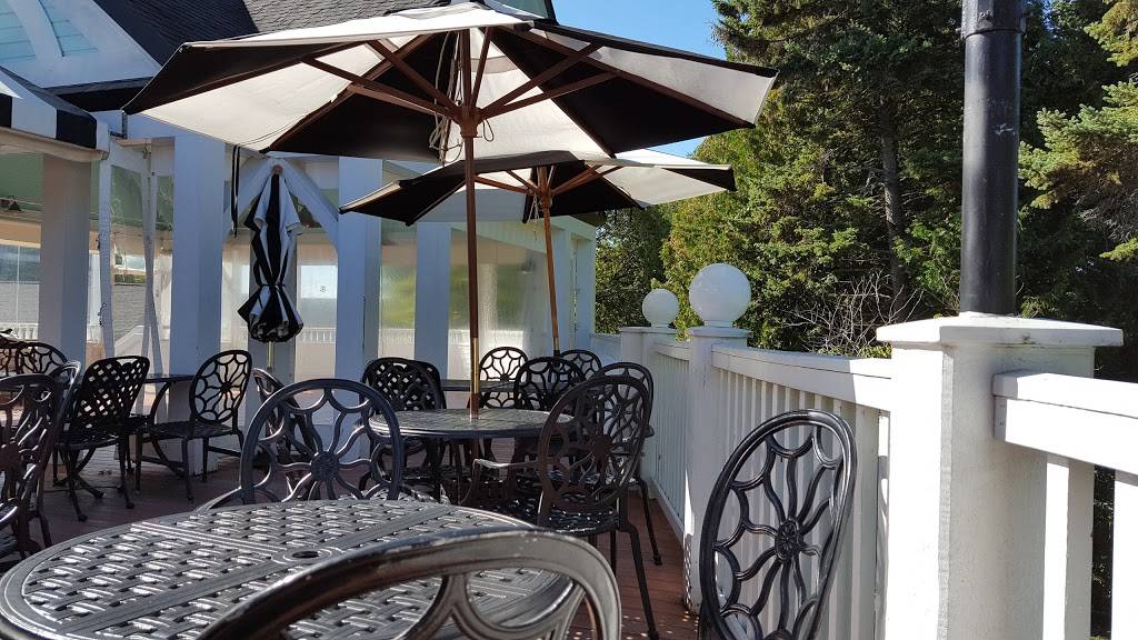 The Gate House | restaurant | 1547 Grand Ave, Mackinac Island, MI 49757, USA | 9068473772 OR +1 906-847-3772